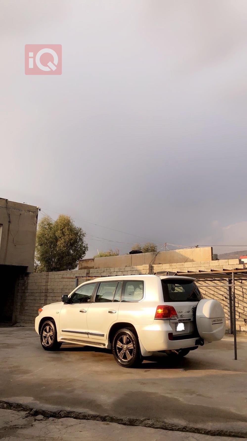 تويوتا لاندكروزر